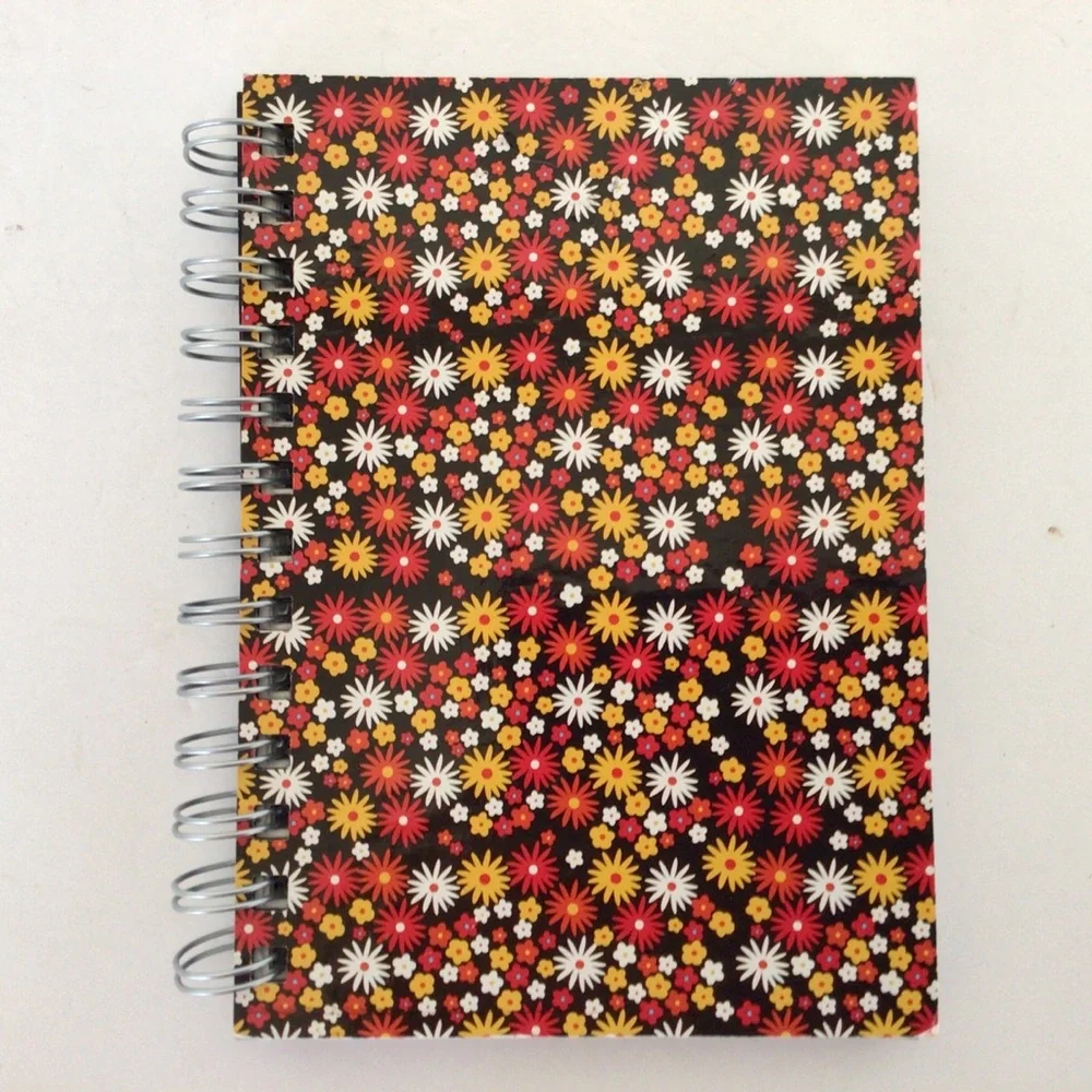 MIRAGE PAPER COMPANY DAISY JOURNAL. NWT.
